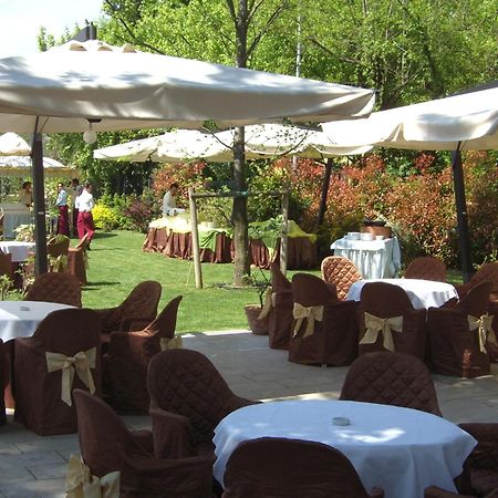 Hotel Ca' Delle Rose Castelfranco Veneto Exterior foto